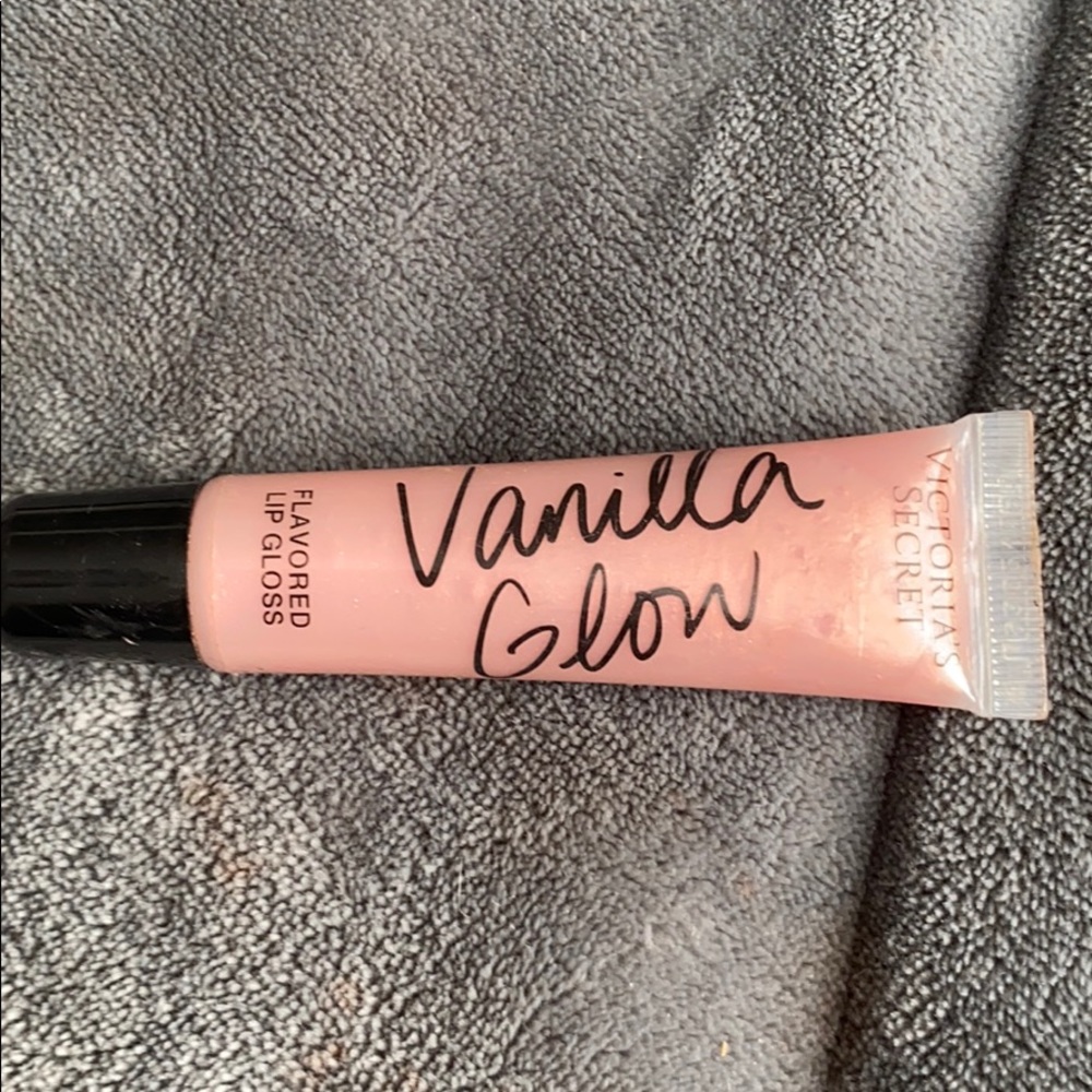Vanilla glow lip gloss